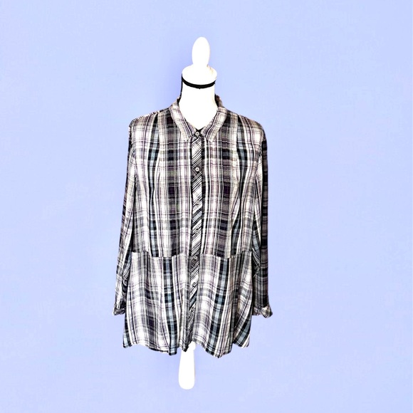 EUC! J.JILL RAYON LAVENDER AND BLACK BUTTON DOWN TUNIC - Picture 4 of 9